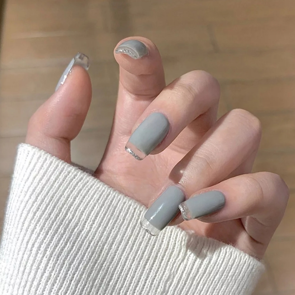 New! Artificial Nails gray/glitter